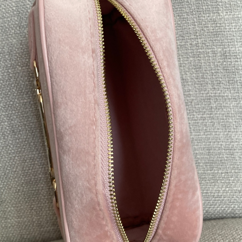 Tom Ford Powder Pink Shearling Clutch - Picture 4 of 4